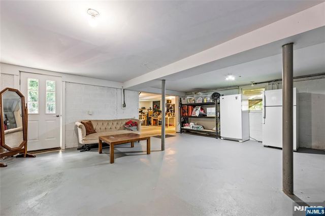 66 Glasgow Terrace, Mahwah, NJ 07430