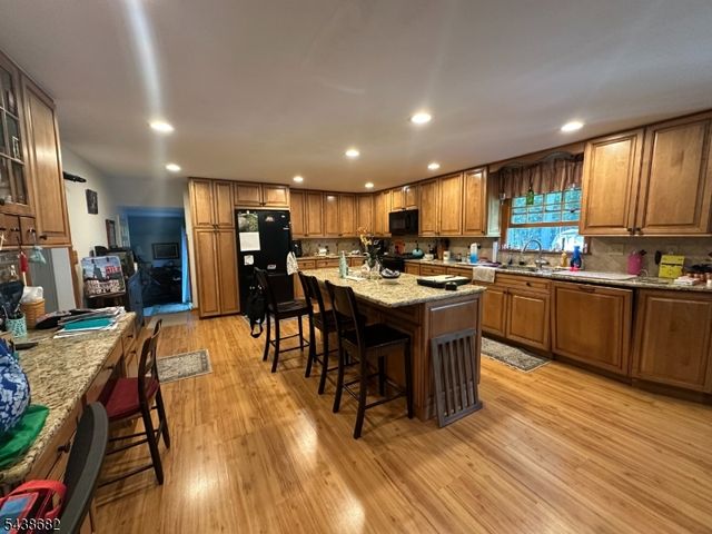 30 Dogwood Dr, Chester Twp., NJ 07930