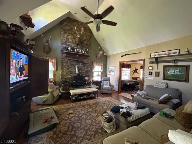 30 Dogwood Dr, Chester Twp., NJ 07930