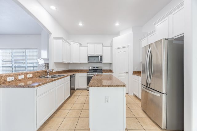 8537 Meadow Sweet Lane, Fort Worth, TX 76123