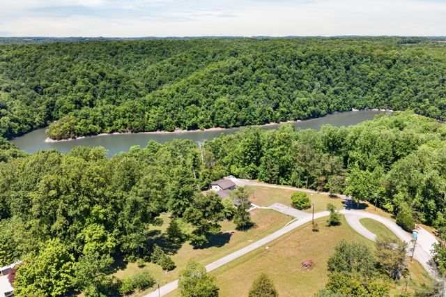 308 Dale Hollow Manor Road, Albany, KY 42602