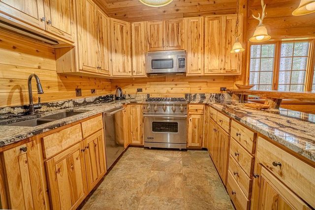 W3041 2nd Street, Nekoosa, WI 54457