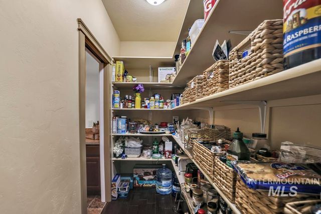 629 Lochsa Road, Twin Falls, ID 83301