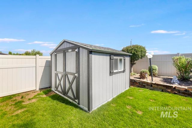 629 Lochsa Road, Twin Falls, ID 83301