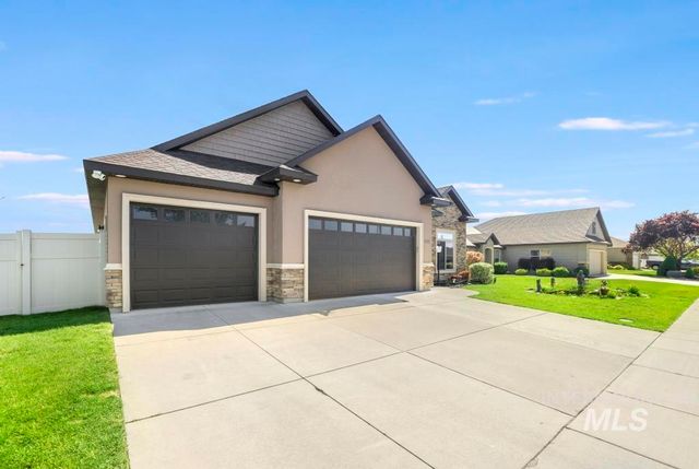 629 Lochsa Road, Twin Falls, ID 83301