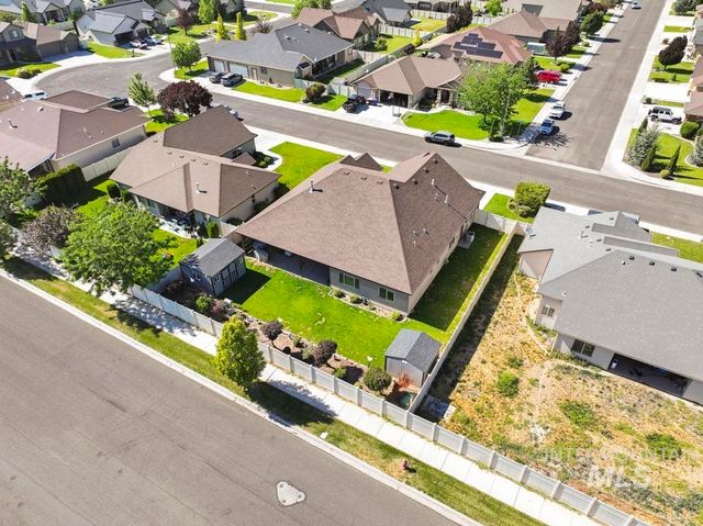 629 Lochsa Road, Twin Falls, ID 83301