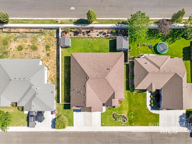 629 Lochsa Road, Twin Falls, ID 83301