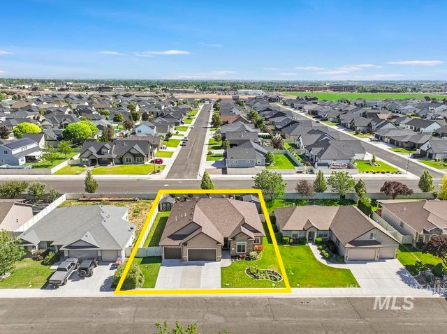 629 Lochsa Road, Twin Falls, ID 83301