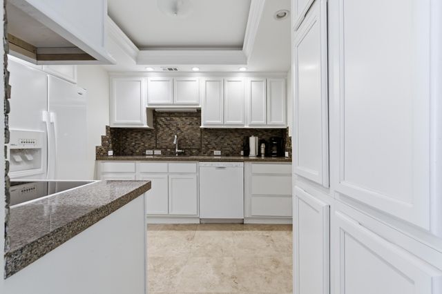 170 N Ocean Boulevard 303, Palm Beach, FL 33480