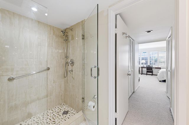 170 N Ocean Boulevard 303, Palm Beach, FL 33480