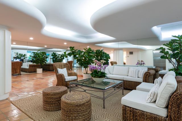 170 N Ocean Boulevard 303, Palm Beach, FL 33480