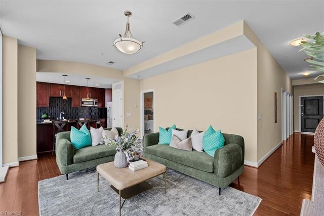 201 Elm Street N 1406, Greensboro, NC 27401