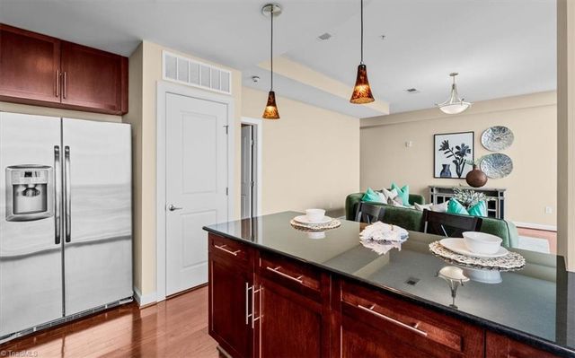 201 Elm Street N 1406, Greensboro, NC 27401