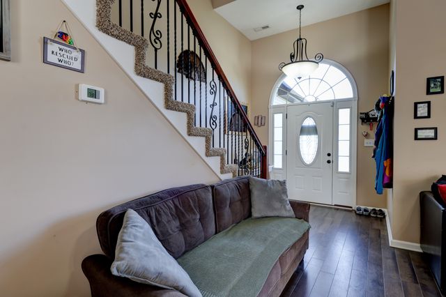 3747 Fox Hole Dr, Clarksville, TN 37040
