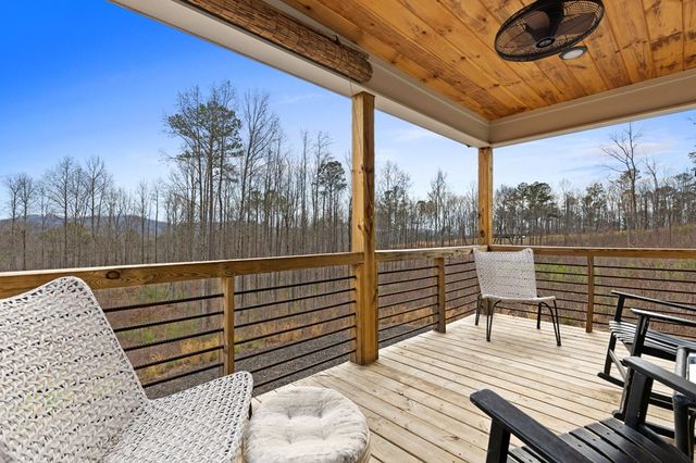 1281 Twisted Oak Road, Talking Rock, GA 30175