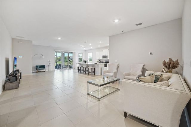 6243 SW 89TH STREET ROAD, Ocala, FL 34476