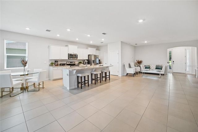 6243 SW 89TH STREET ROAD, Ocala, FL 34476