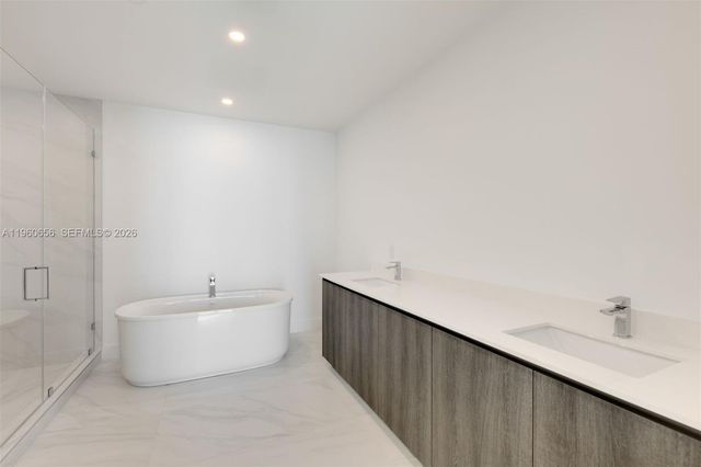 17550 Collins Avenue 505, Sunny Isles Beach, FL 33160