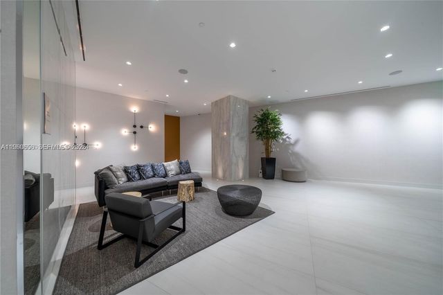 17550 Collins Avenue 505, Sunny Isles Beach, FL 33160