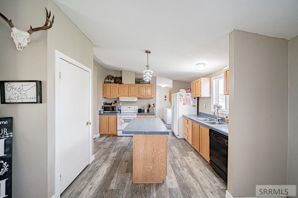 Image 15 of property listing at 3559 E 500 N, Lewisville, ID 83431