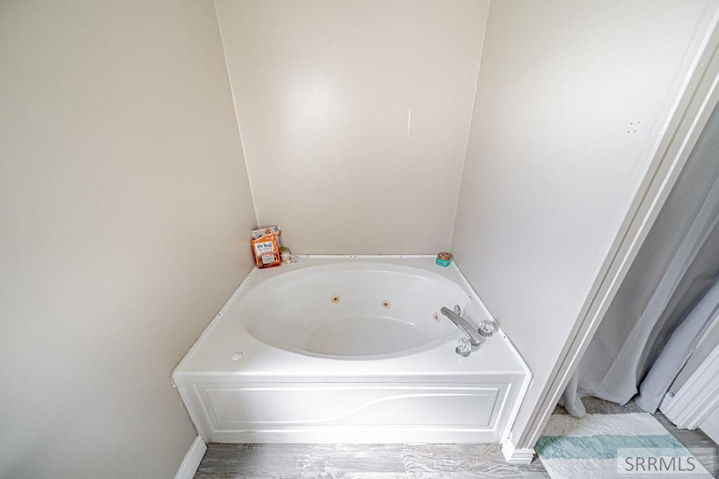 Image 36 of property listing at 3559 E 500 N, Lewisville, ID 83431