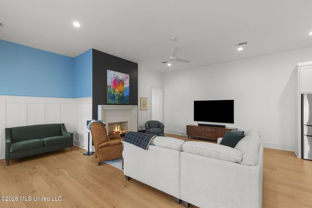 106 Water Street, Madison, MS 39110