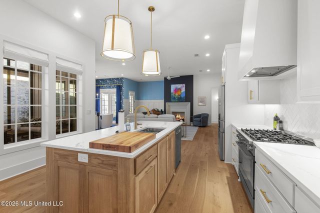 106 Water Street, Madison, MS 39110