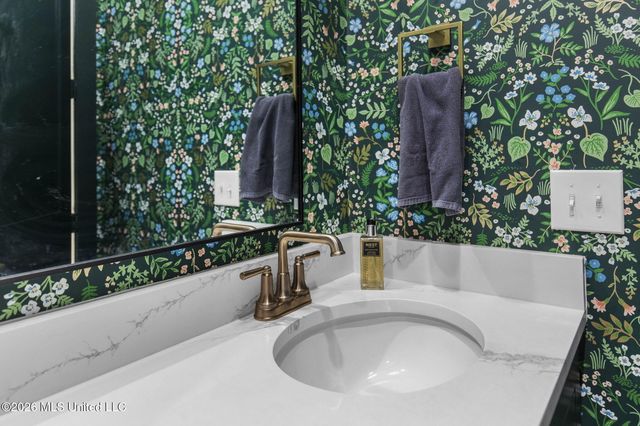 106 Water Street, Madison, MS 39110