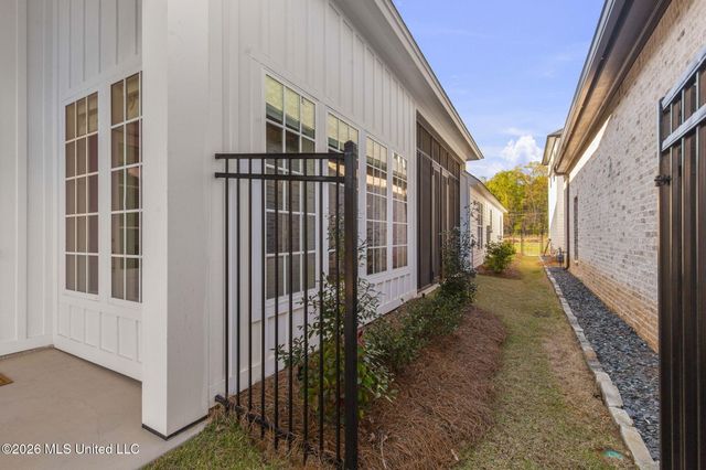 106 Water Street, Madison, MS 39110