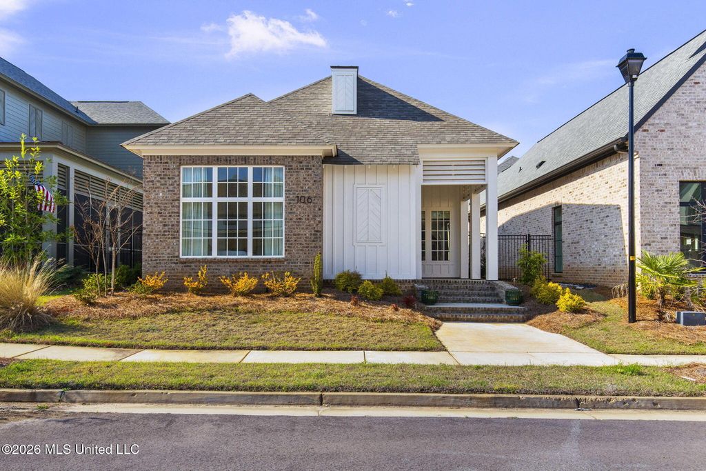 106 Water Street, Madison, MS 39110