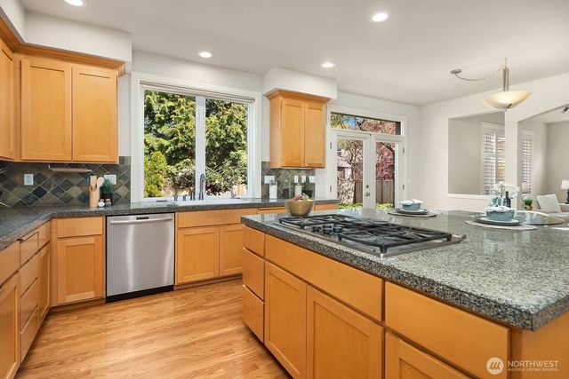 20522 NE 23rd Court, Sammamish, WA 98074