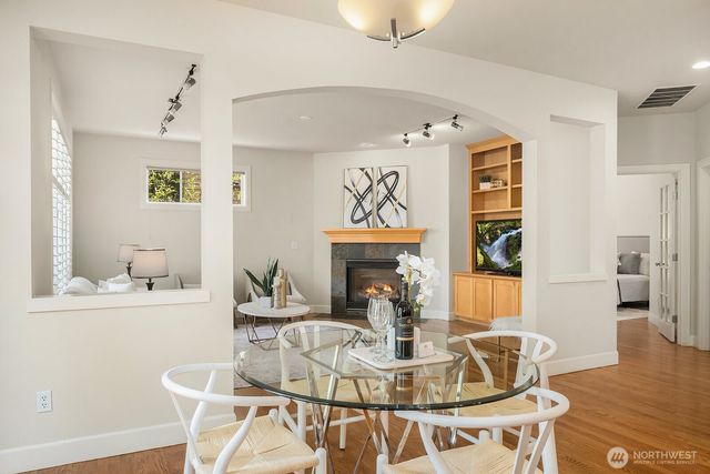 20522 NE 23rd Court, Sammamish, WA 98074