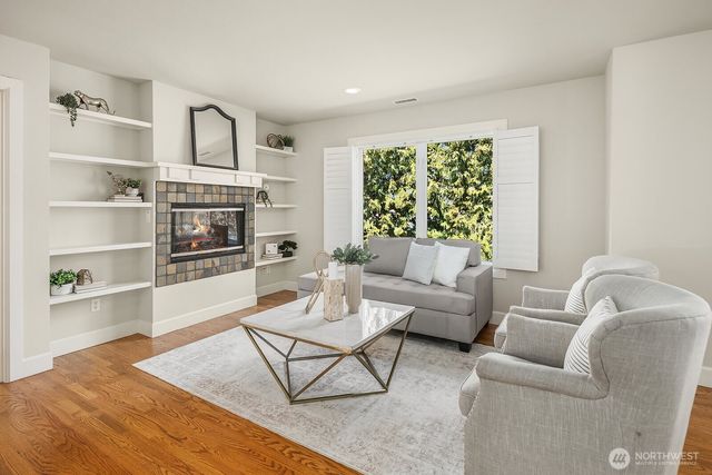 20522 NE 23rd Court, Sammamish, WA 98074