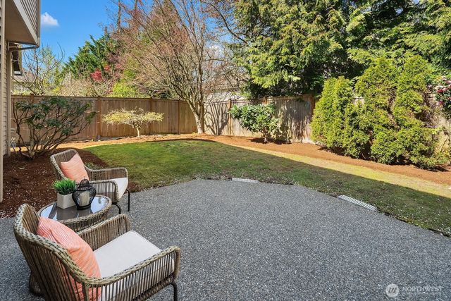 20522 NE 23rd Court, Sammamish, WA 98074