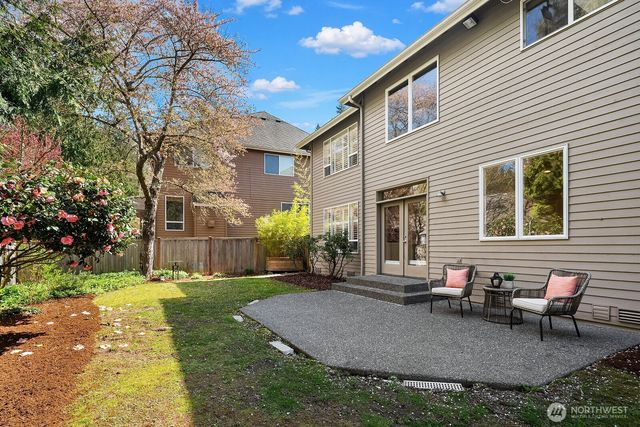 20522 NE 23rd Court, Sammamish, WA 98074