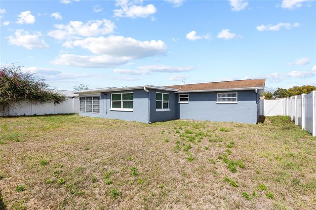 5648 SAREN DRIVE, New Port Richey, FL 34652