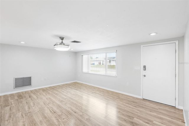 5648 SAREN DRIVE, New Port Richey, FL 34652