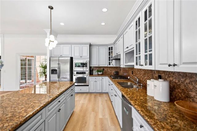 137 The Masters Circle, Costa Mesa, CA 92627