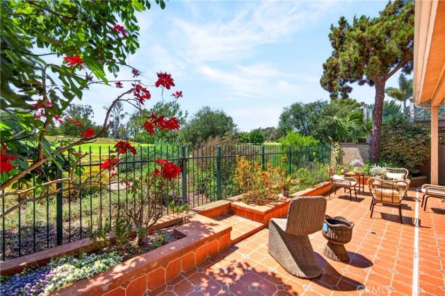 137 The Masters Circle, Costa Mesa, CA 92627