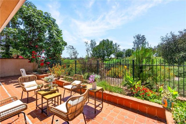 137 The Masters Circle, Costa Mesa, CA 92627