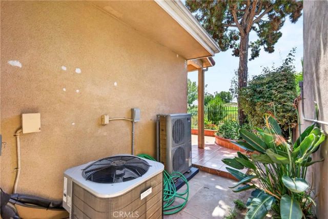 137 The Masters Circle, Costa Mesa, CA 92627