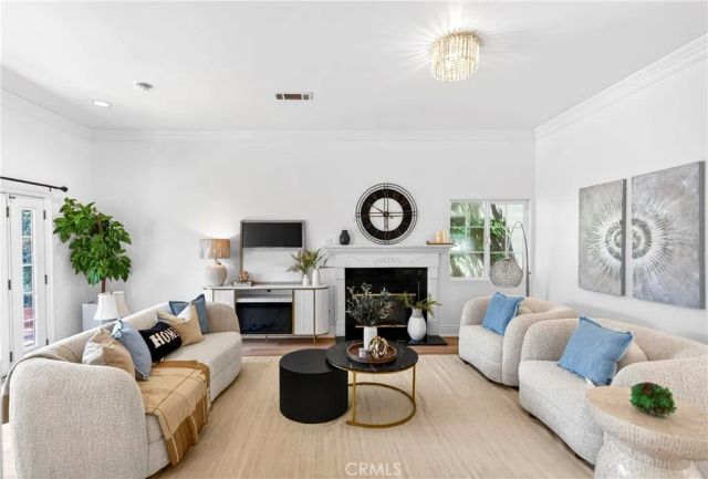137 The Masters Circle, Costa Mesa, CA 92627