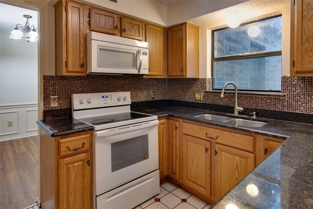 4106 Countryside Drive, Grapevine, TX 76051