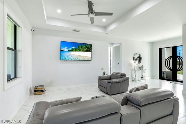 4217 24th AVE NE, Naples, FL 34120