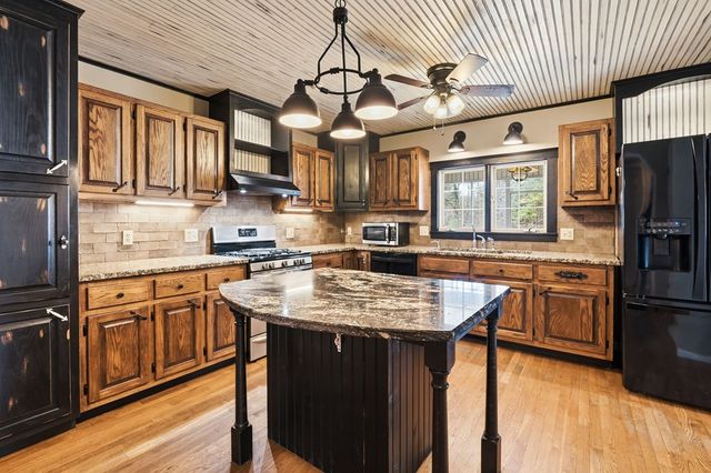 1215 Crossroads Church Road, Ellijay, GA 30540