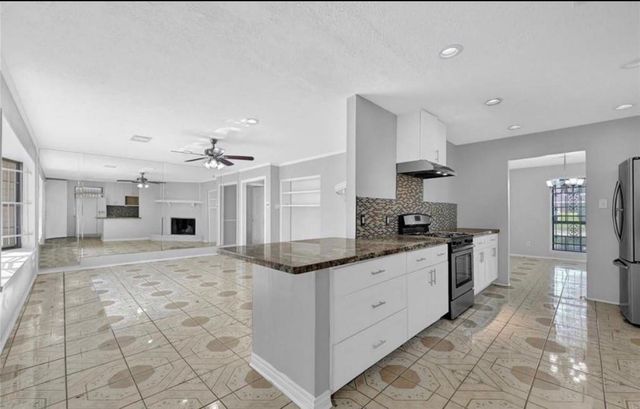 11807 Stroud Drive, Houston, TX 77072
