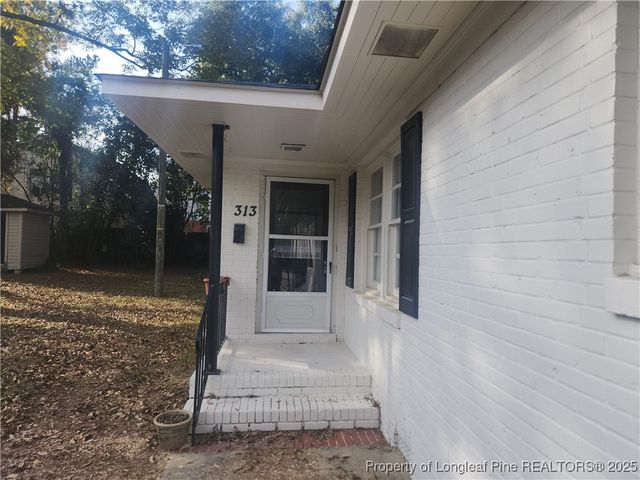 313 Oakridge Avenue, Fayetteville, NC 28305