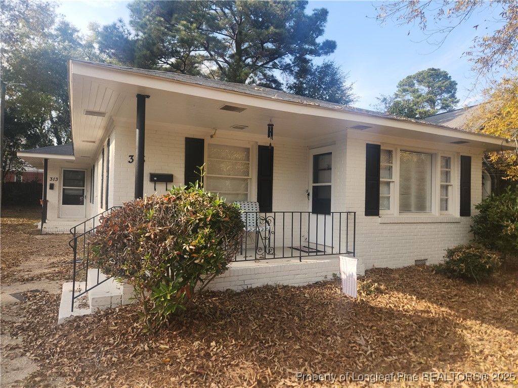 313 Oakridge Avenue, Fayetteville, NC 28305