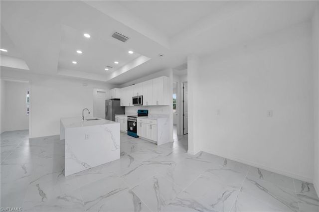 2805 26th ST SW, Lehigh Acres, FL 33976