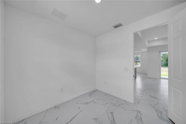 2805 26th ST SW, Lehigh Acres, FL 33976